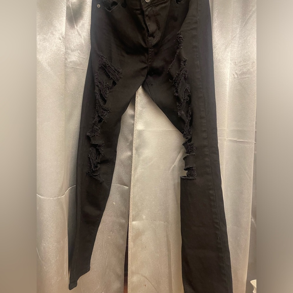 Vanilla Star destructed jeans black.